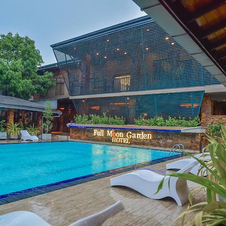 The Full Moon Hotel คาตุนายากา ภายนอก รูปภาพ